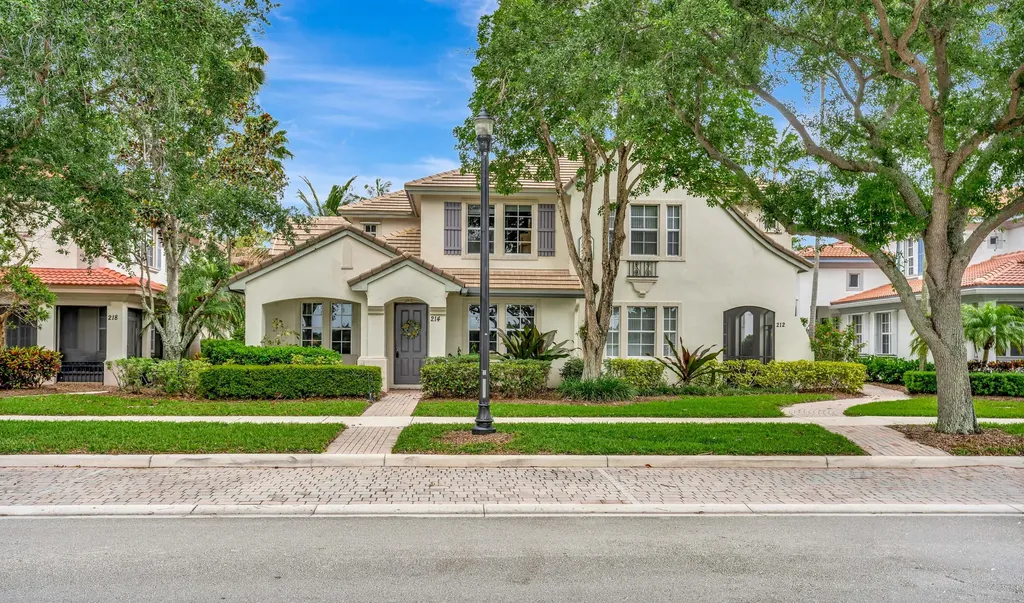 214 Evergrene Parkway Palm Beach Gardens FL 33410
