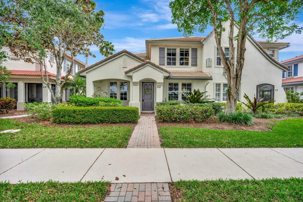 214 Evergrene Parkway Palm Beach Gardens FL 33410