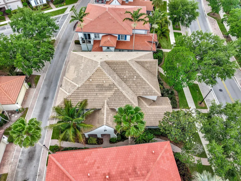 214 Evergrene Parkway Palm Beach Gardens FL 33410