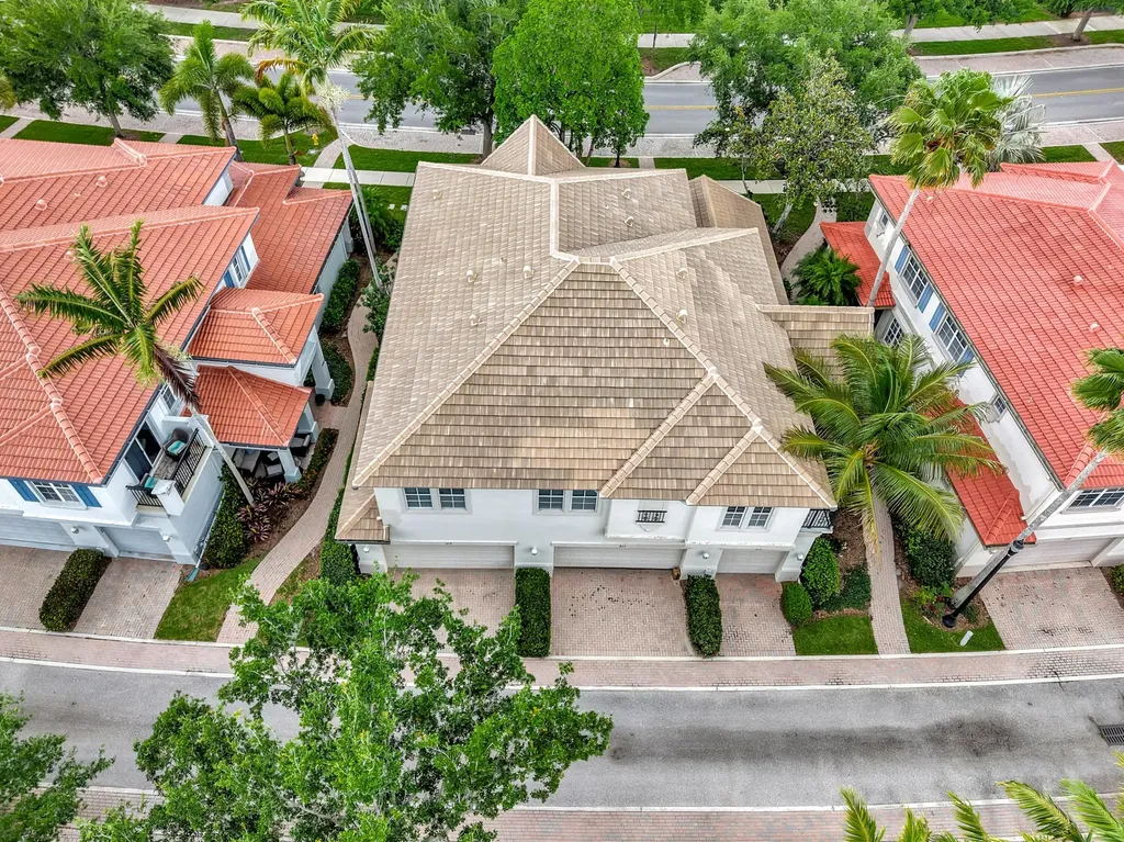214 Evergrene Parkway Palm Beach Gardens FL 33410