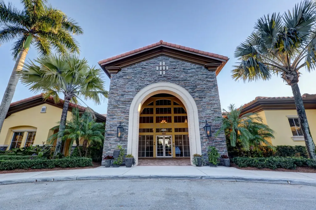 214 Evergrene Parkway Palm Beach Gardens FL 33410