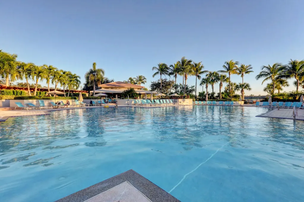 214 Evergrene Parkway Palm Beach Gardens FL 33410