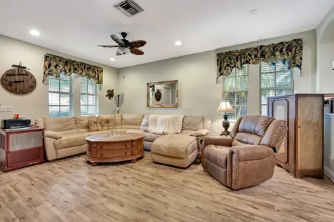 214 Evergrene Parkway Palm Beach Gardens FL 33410