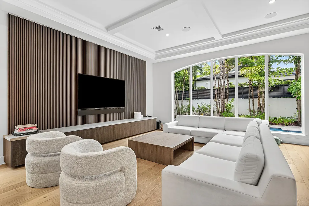 755 Fern Drive Boca Raton FL 33432