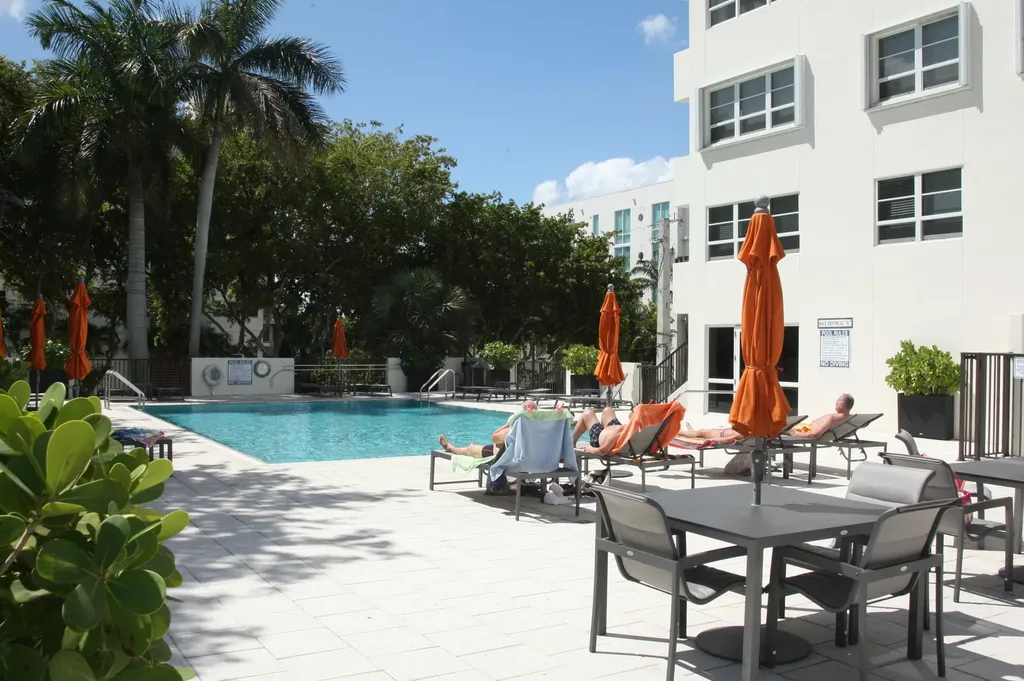 340 Sunset Drive Fort Lauderdale FL 33301