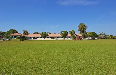 13122 52nd Place S Wellington FL 33449