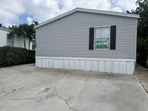 135 Parkside Court Coconut Creek FL 33073