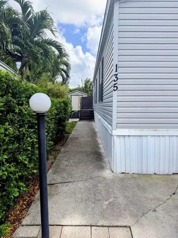 135 Parkside Court Coconut Creek FL 33073