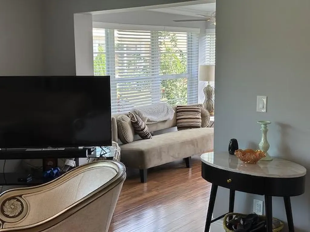 4585 NW 3rd Street Delray Beach FL 33445