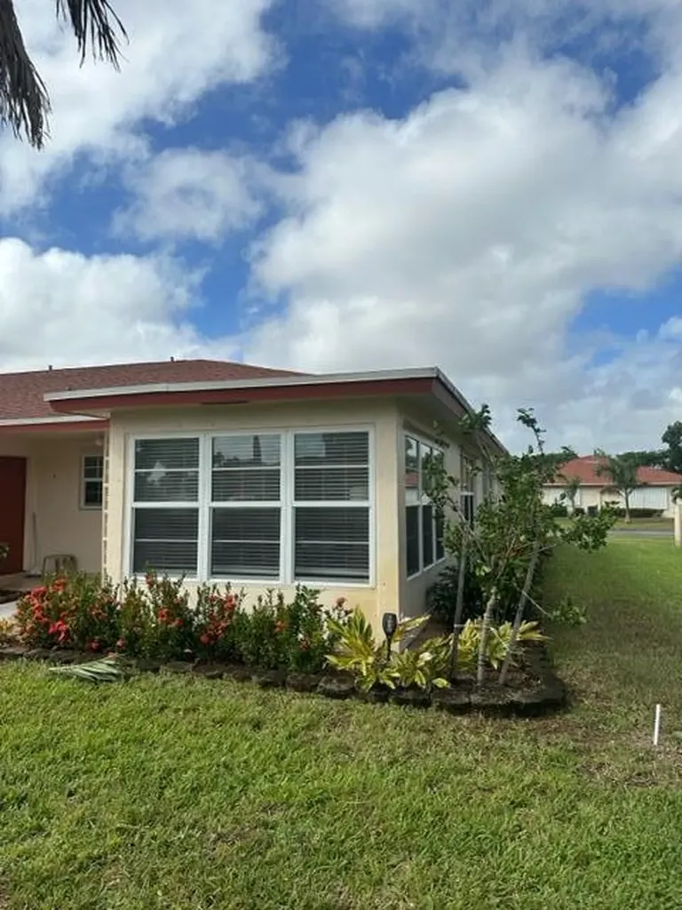 4585 NW 3rd Street Delray Beach FL 33445