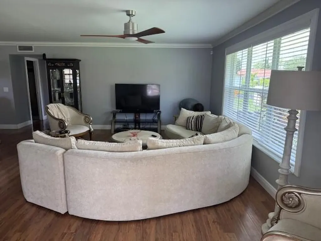 4585 NW 3rd Street Delray Beach FL 33445
