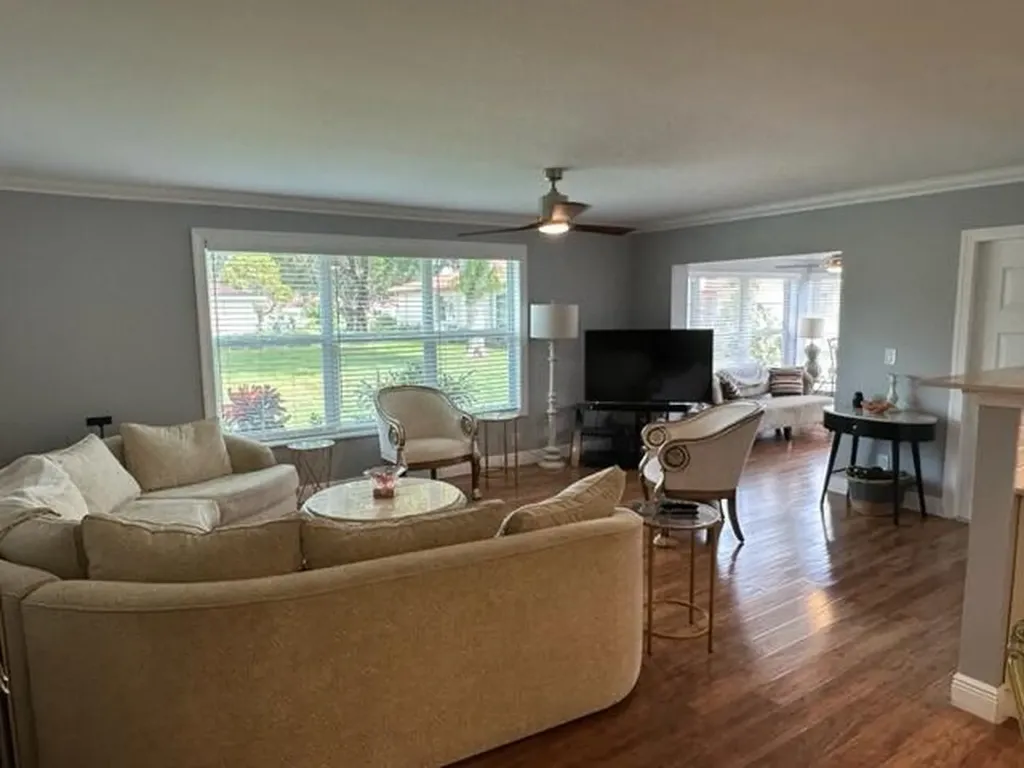4585 NW 3rd Street Delray Beach FL 33445