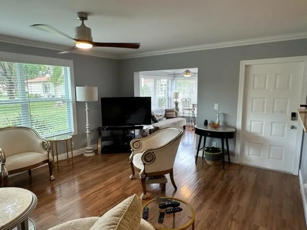 4585 NW 3rd Street Delray Beach FL 33445
