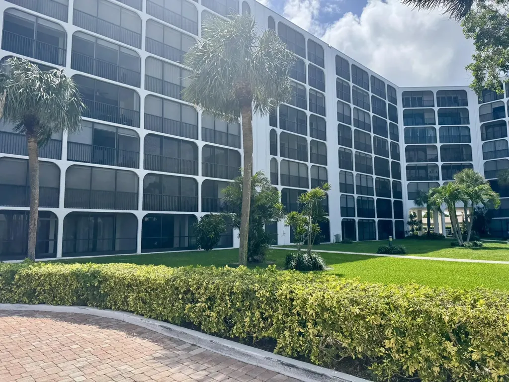 1629 Riverview Road Deerfield Beach FL 33441