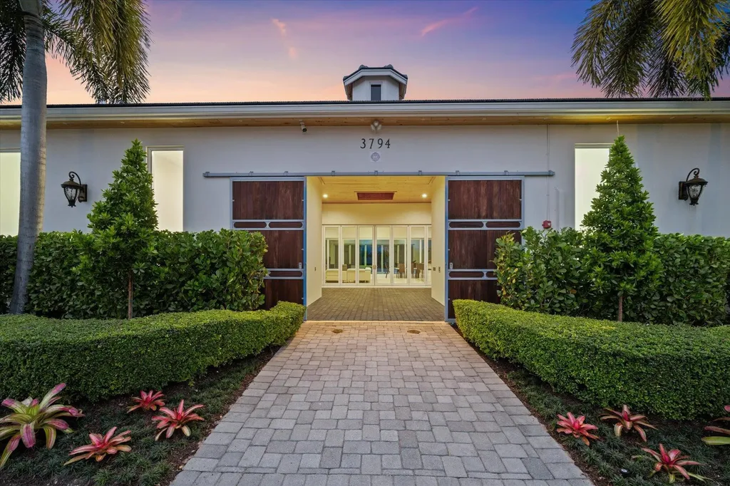 3794 Shutterfly Way Wellington FL 33414