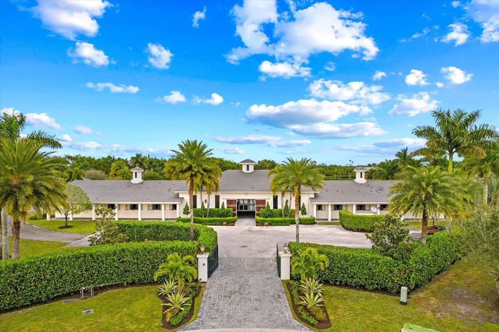3794 Shutterfly Way Wellington FL 33414