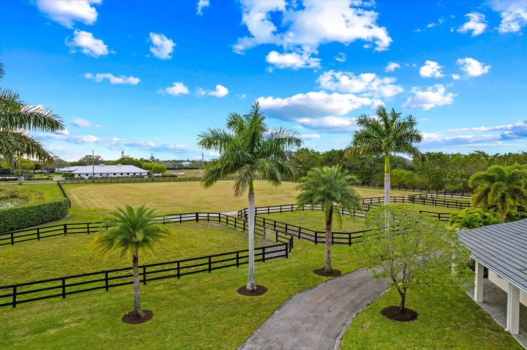3794 Shutterfly Way Wellington FL 33414