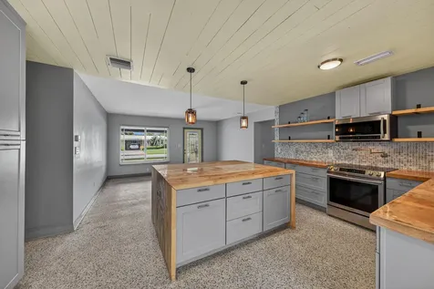 818 NW 28th Court Wilton Manors FL 33311