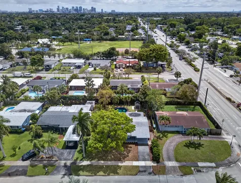 818 NW 28th Court Wilton Manors FL 33311