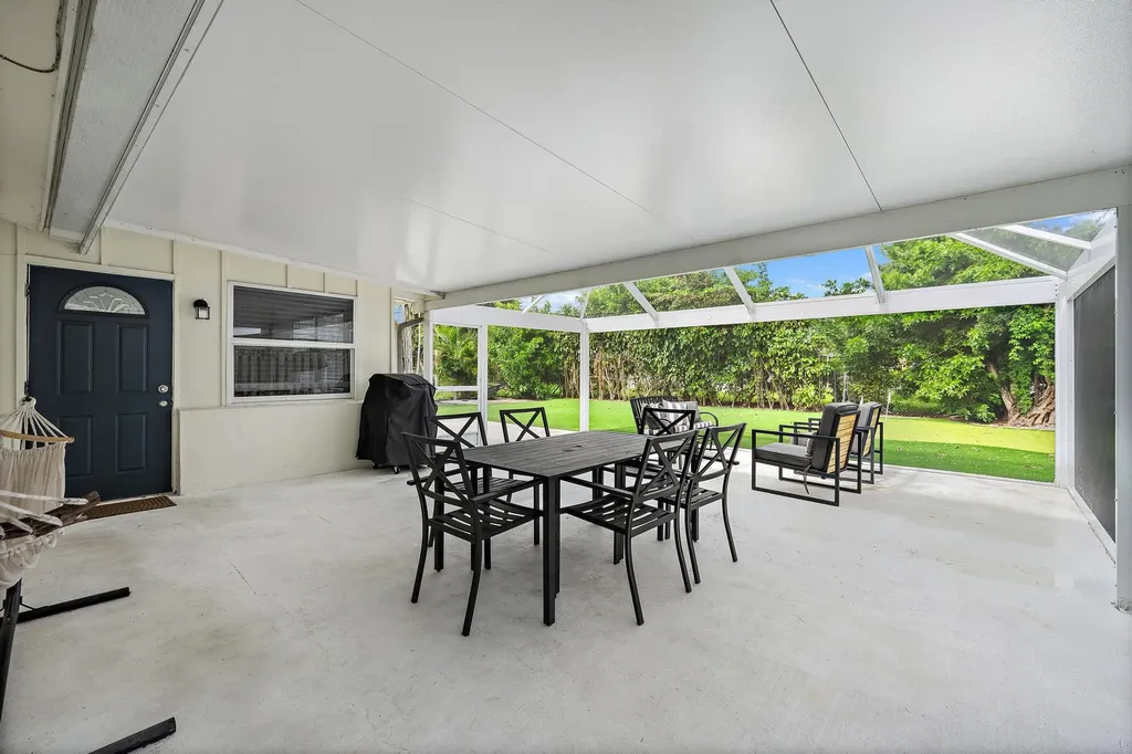 558 Ivy Avenue Palm Beach Gardens FL 33410