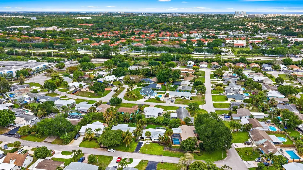 558 Ivy Avenue Palm Beach Gardens FL 33410