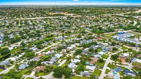 558 Ivy Avenue Palm Beach Gardens FL 33410