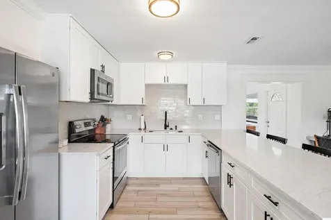 558 Ivy Avenue Palm Beach Gardens FL 33410