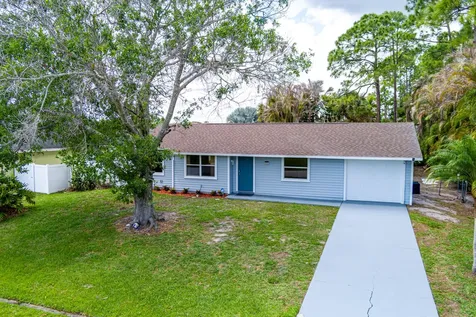 2232 SW Nightingale Terrace Port St Lucie FL 34953