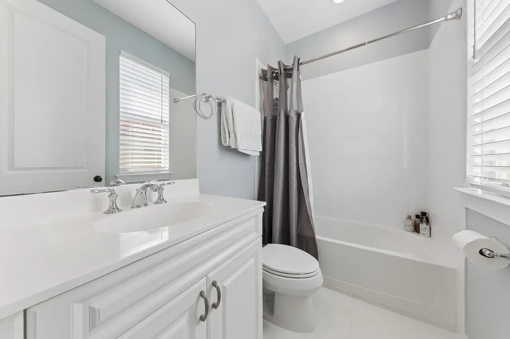 41 Via Floresta Drive Boca Raton FL 33487