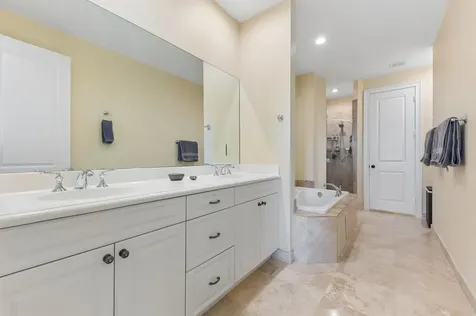 41 Via Floresta Drive Boca Raton FL 33487