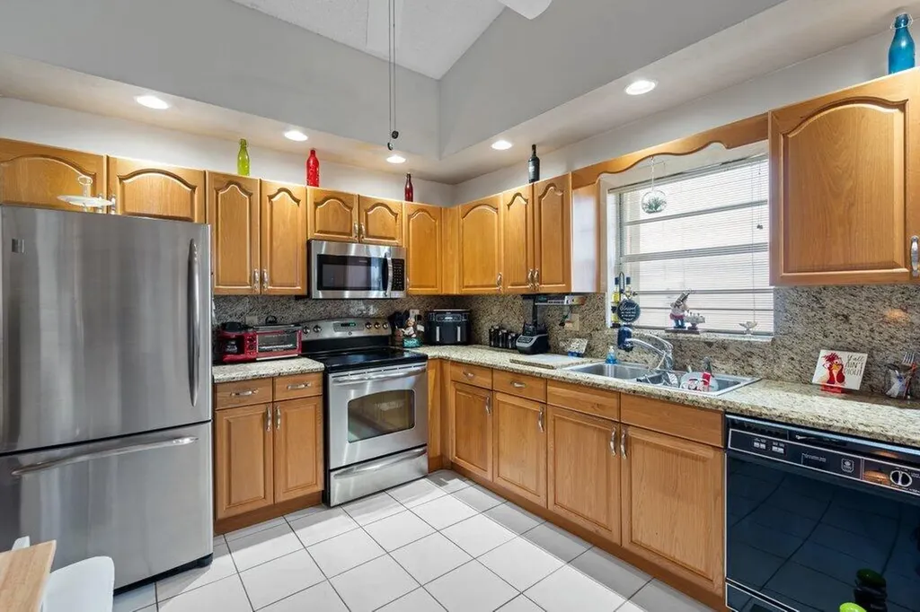 3261 Anthony Circle N West Palm Beach FL 33417