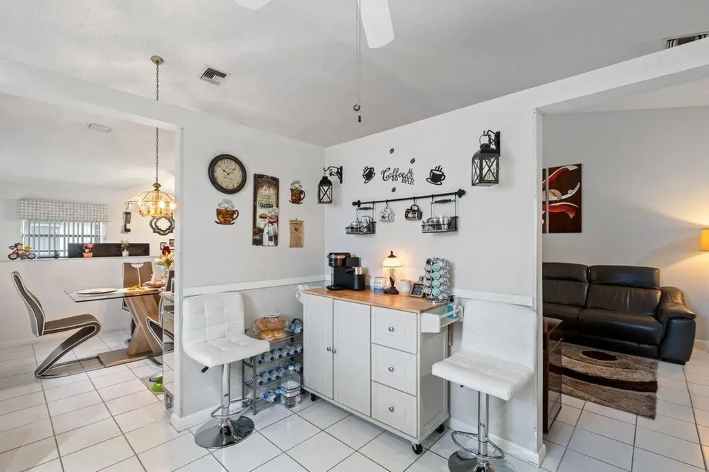 3261 Anthony Circle N West Palm Beach FL 33417