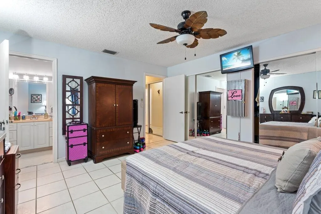 3261 Anthony Circle N West Palm Beach FL 33417