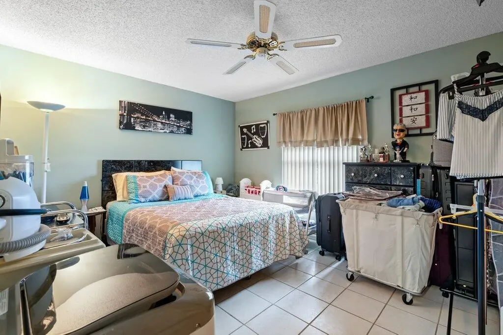 3261 Anthony Circle N West Palm Beach FL 33417