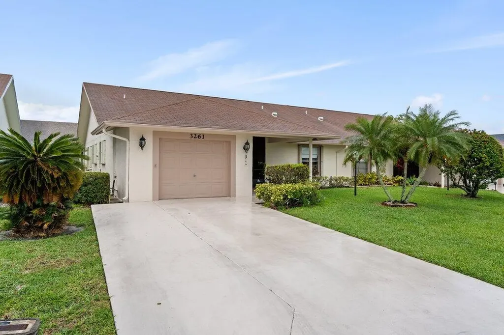 3261 Anthony Circle N West Palm Beach FL 33417