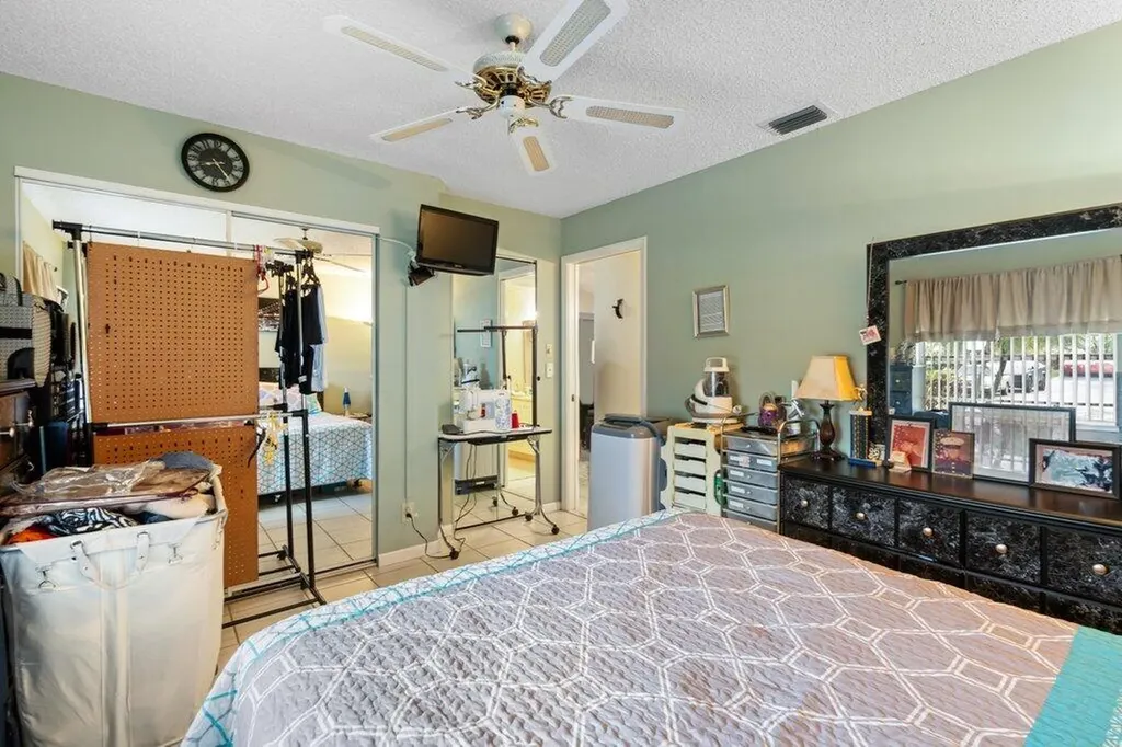 3261 Anthony Circle N West Palm Beach FL 33417