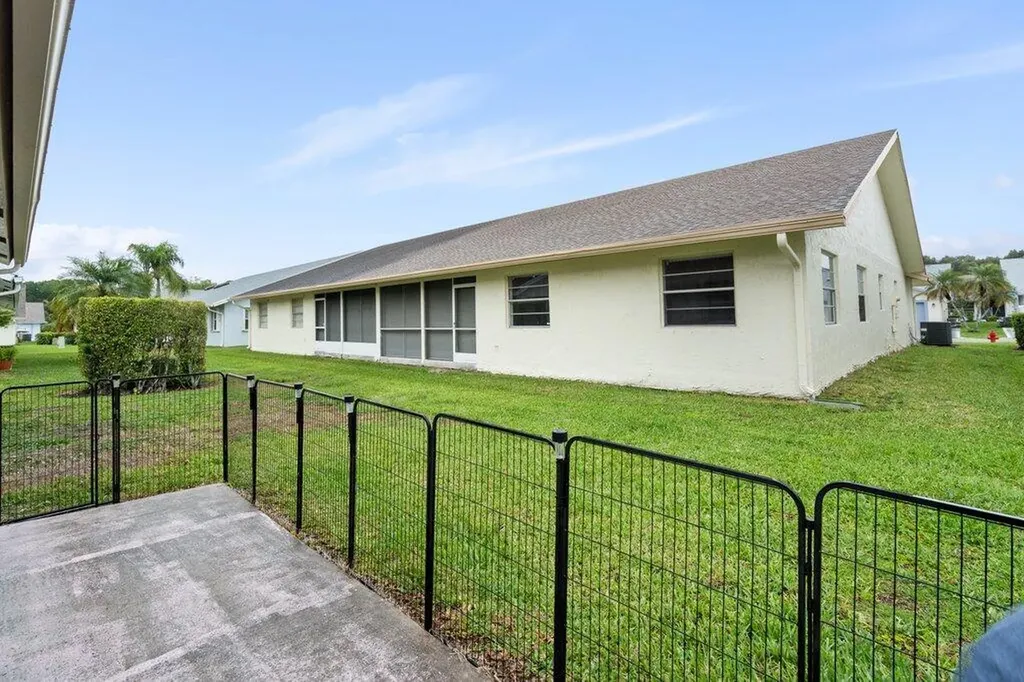 3261 Anthony Circle N West Palm Beach FL 33417
