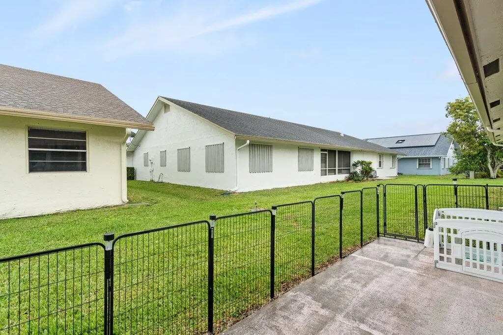 3261 Anthony Circle N West Palm Beach FL 33417