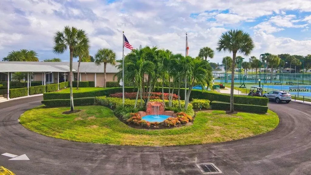 3261 Anthony Circle N West Palm Beach FL 33417