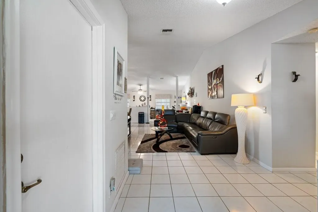 3261 Anthony Circle N West Palm Beach FL 33417