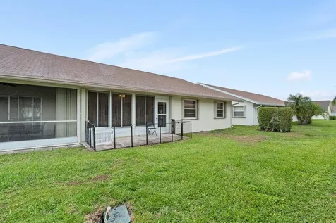 3261 Anthony Circle N West Palm Beach FL 33417