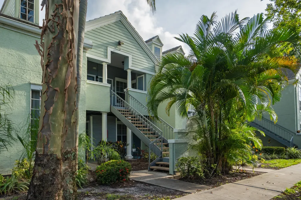 1000 Crystal Way Delray Beach FL 33444