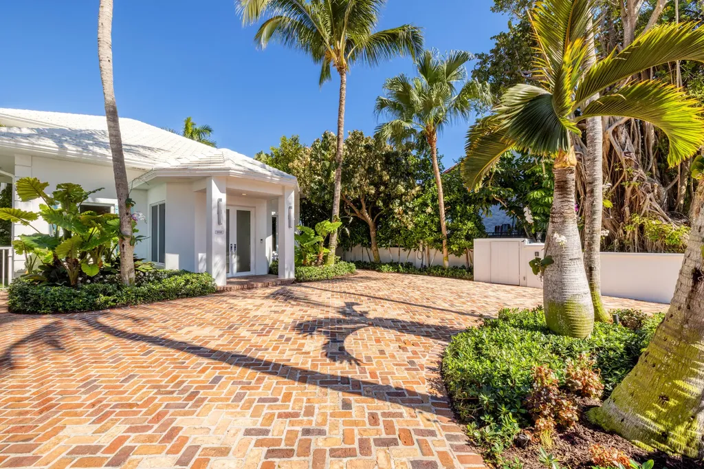 121 Seville Road West Palm Beach FL 33405
