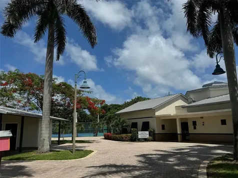 2607 NE 8th Avenue Wilton Manors FL 33334