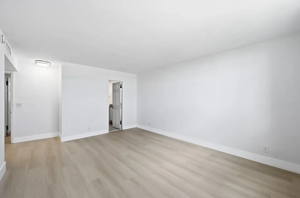 5700 NW 2nd Avenue Boca Raton FL 33487