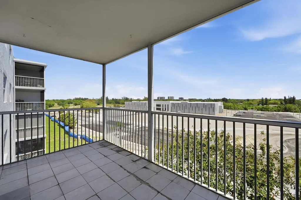 5700 NW 2nd Avenue Boca Raton FL 33487