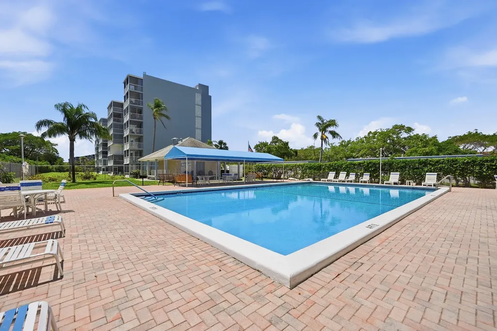 5700 NW 2nd Avenue Boca Raton FL 33487