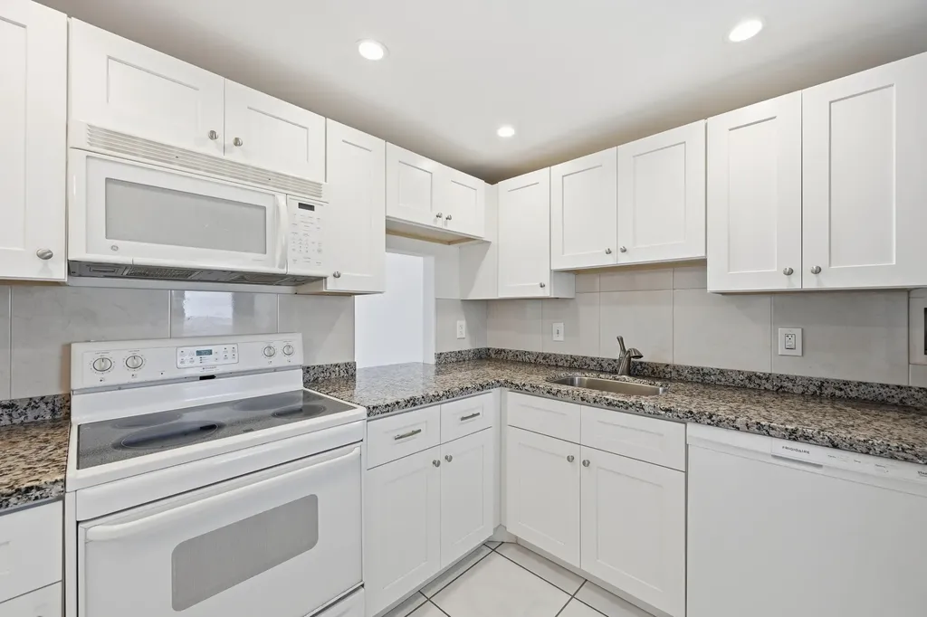 5700 NW 2nd Avenue Boca Raton FL 33487