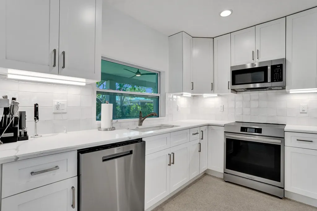 246 NE 30th Street Boca Raton FL 33431