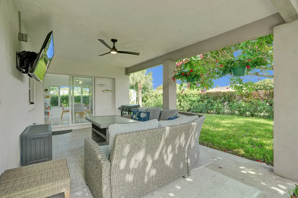 246 NE 30th Street Boca Raton FL 33431